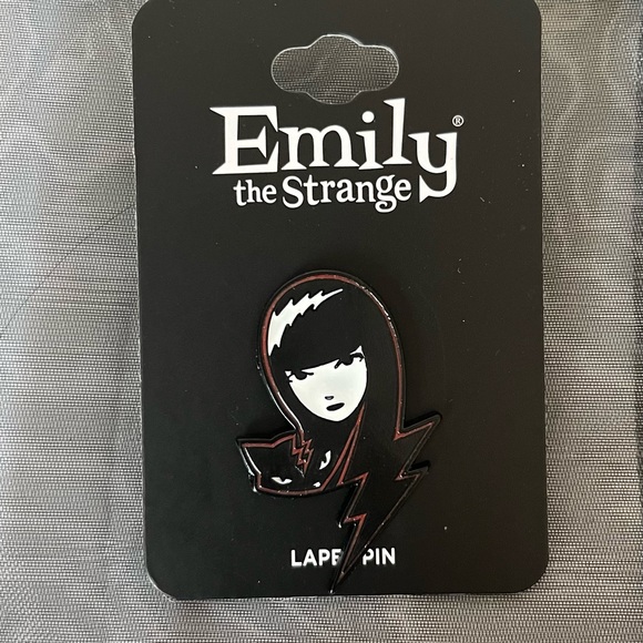 Emily The Strange Enamel Lapel Pin Emily The Strange Black Cat Pin Punk Goth - Picture 2 of 5